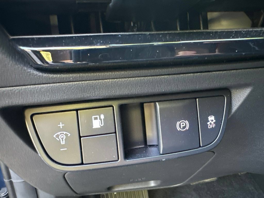 Used 2025 Kia EV6 Light w/ Light LR Technology Package AWD/4WD image 10
