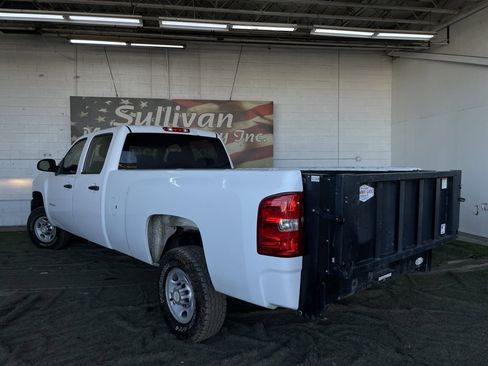 Used 2010 Chevrolet Silverado 2500 W/T image 3