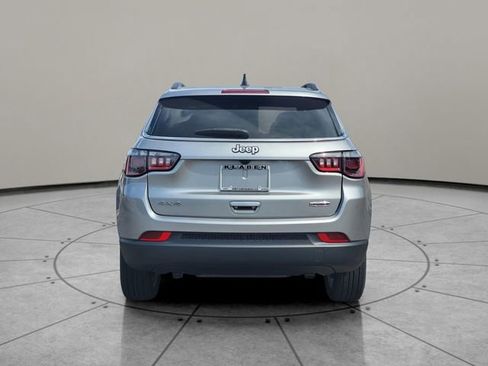 Certified 2023 Jeep Compass Latitude w/ Sun and Sound Group AWD/4WD image 11