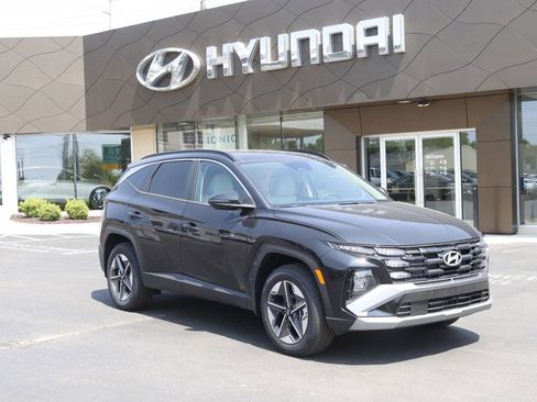 New 2025 Hyundai Tucson SEL image 1