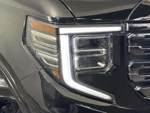 Used 2022 GMC Sierra 1500 Denali Ultimate AWD/4WD image 15