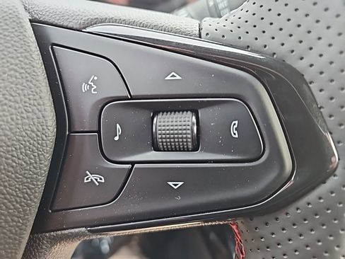 New 2026 Chevrolet Trax RS w/ Driver Confidence Package image 15