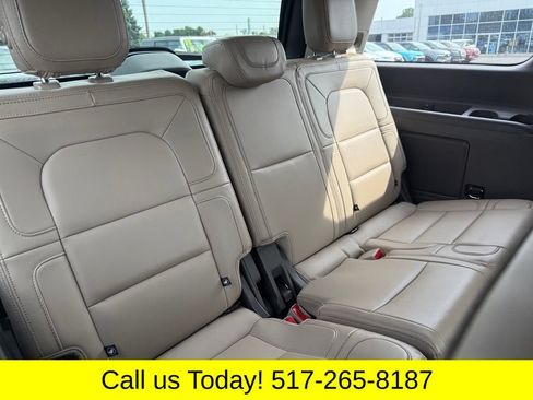 Used 2023 Lincoln Navigator Reserve AWD/4WD image 15