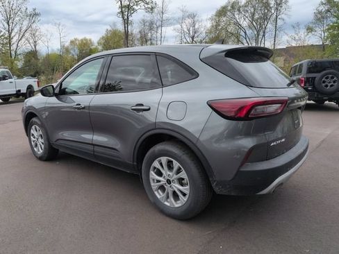 Certified 2025 Ford Escape Active w/ Cold Weather Package AWD/4WD image 7