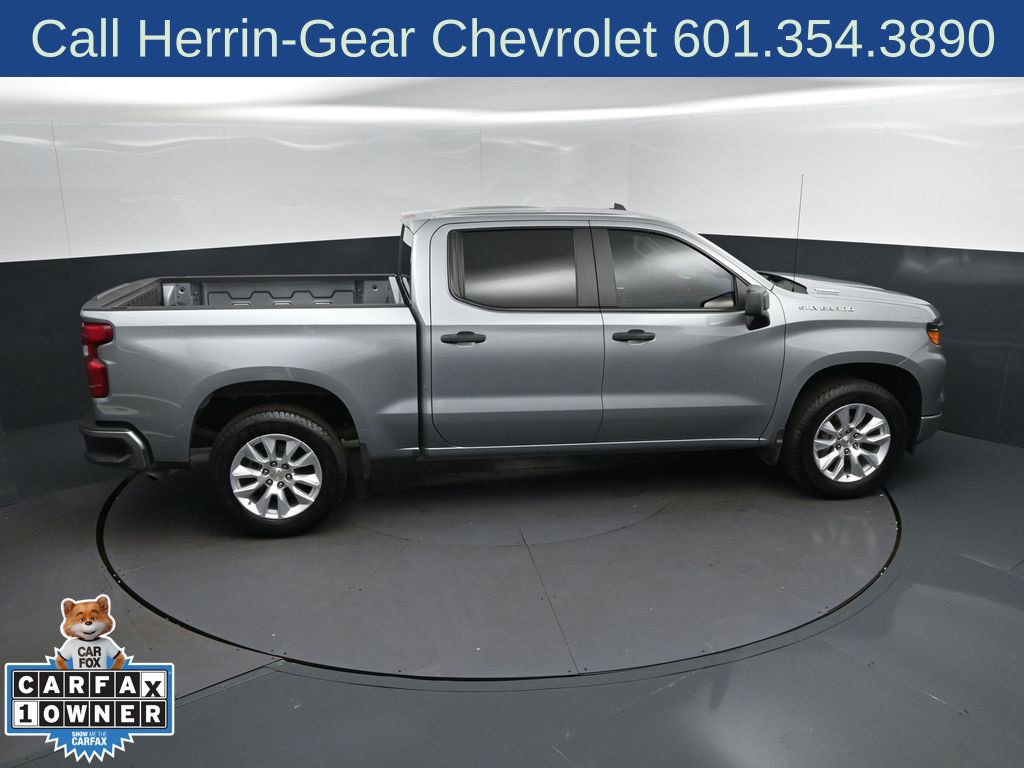Used 2025 Chevrolet Silverado 1500 Custom w/ LPO, Dark Essentials Package RWD image 16