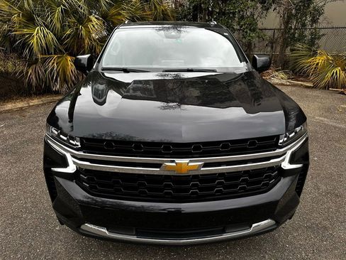 Used 2024 Chevrolet Tahoe LS RWD image 4