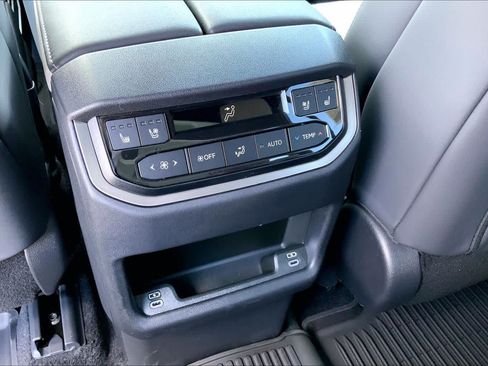 New 2026 Lexus TX 500h AWD image 18