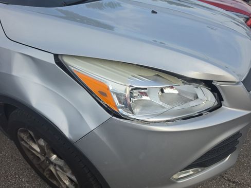 Used 2013 Ford Escape SE AWD/4WD image 2