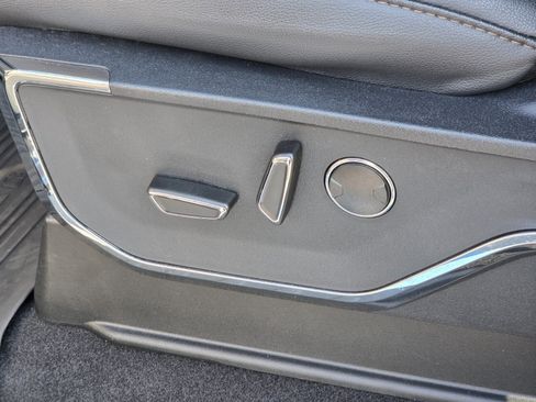 Used 2023 Ford F150 Lightning Lariat AWD/4WD image 15
