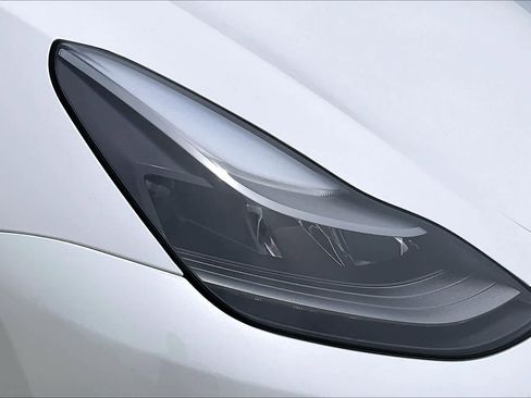 Used 2023 Tesla Model Y Performance AWD/4WD image 31