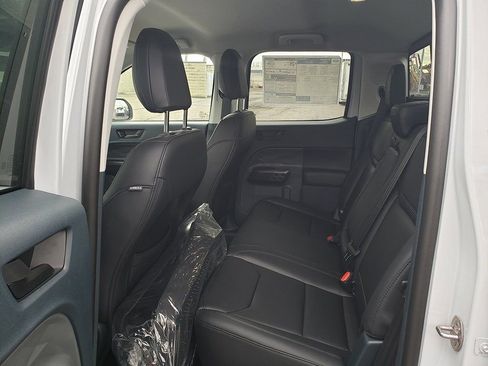New 2025 Ford Maverick Lariat w/ Black Appearance Package AWD/4WD image 13