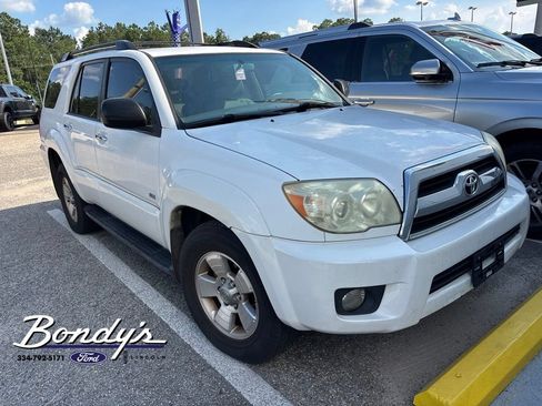 Used 2008 Toyota 4Runner SR5 RWD image 3