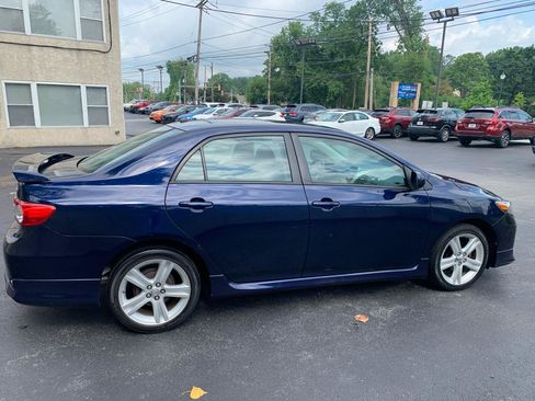 Used 2013 Toyota Corolla S w/ Premium Pkg FWD image 5
