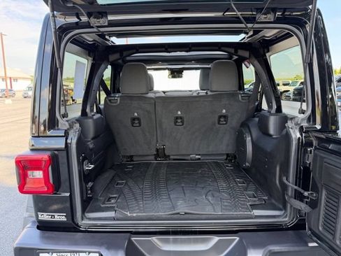 Used 2024 Jeep Wrangler Unlimited Sport AWD/4WD image 19