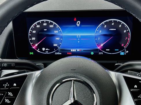 New 2026 Mercedes-Benz GLB 250 image 18