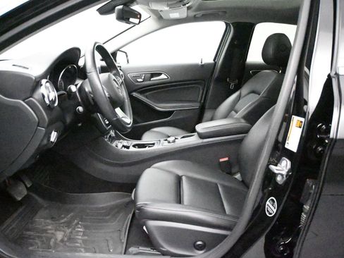 Used 2020 Mercedes-Benz GLA 250 4MATIC image 7