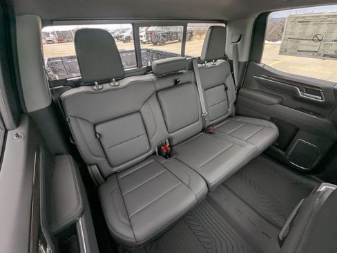 New 2026 Chevrolet Silverado 1500 LT Trail Boss w/ Convenience Package II image 18