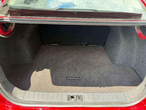Used 2025 Nissan Versa SV FWD image 29
