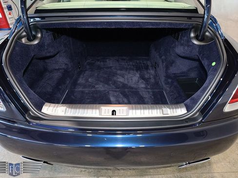 Used 2019 Rolls-Royce Wraith Coupe image 38