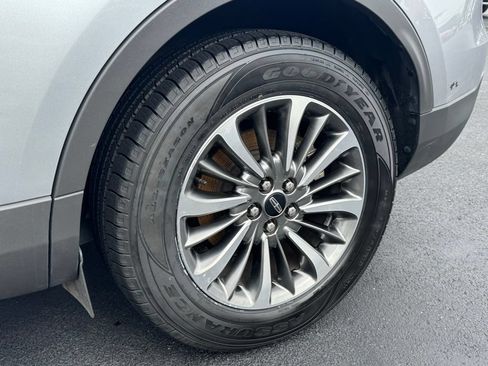 Used 2023 Lincoln Nautilus Reserve FWD image 32