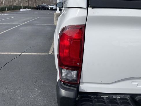 Used 2022 Toyota Tacoma SR image 20