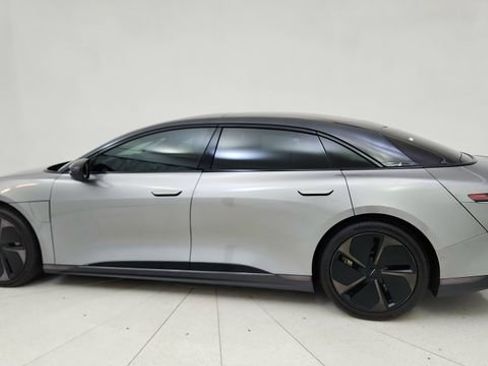Used 2024 Lucid Air Touring image 4