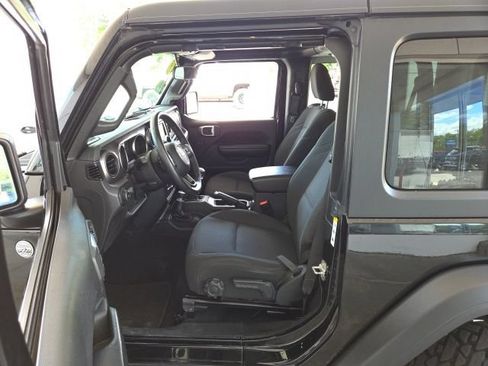 Used 2019 Jeep Wrangler Sport w/ Quick Order Package 23S AWD/4WD image 15