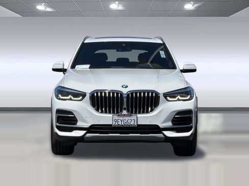 Certified 2023 BMW X5 xDrive40i w/ Premium Package AWD/4WD image 5