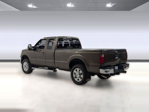 Used 2016 Ford F250 Lariat w/ Chrome Package image 2