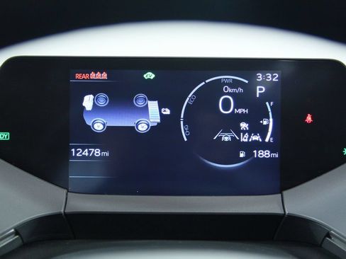Used 2024 Toyota Prius XLE AWD/4WD image 13