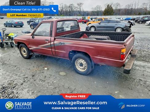 Used 1988 Toyota Pickup 2WD Regular Cab image 3