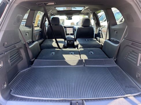 Used 2024 GMC Acadia Denali image 35