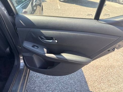 Used 2021 Nissan Sentra S FWD image 18