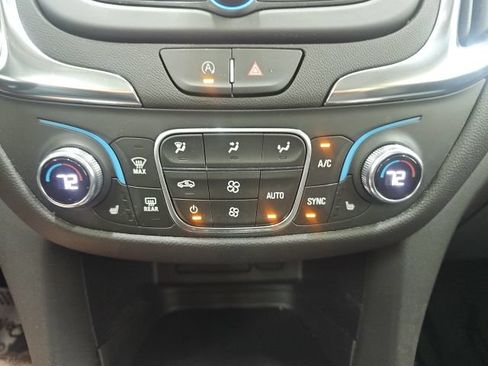 Used 2024 Chevrolet Equinox LT w/ LPO, Floor Liner Package FWD image 12