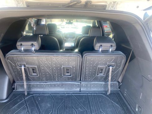 Used 2023 Chevrolet Traverse Premier w/ Redline Edition AWD/4WD image 24