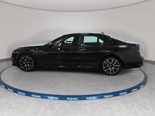 Certified 2025 BMW 760i xDrive AWD/4WD image 8
