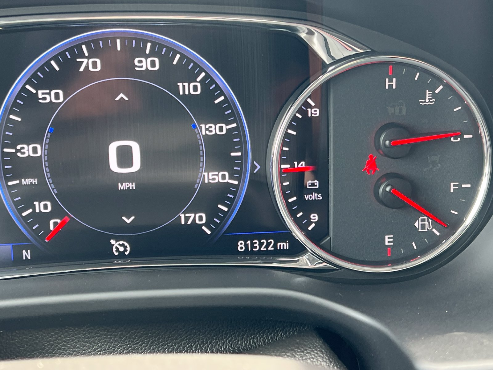 Used 2022 GMC Acadia AT4 w/ Technology Package AWD/4WD image 10