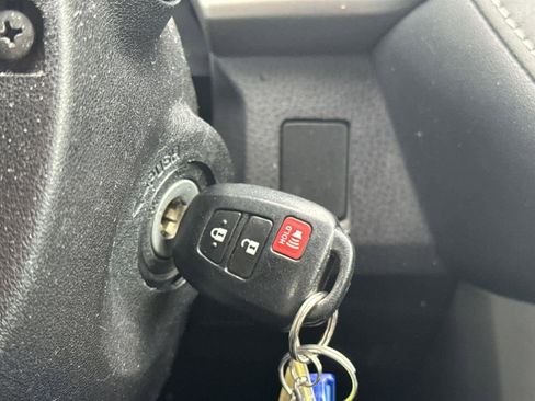 Used 2017 Toyota RAV4 XLE image 31