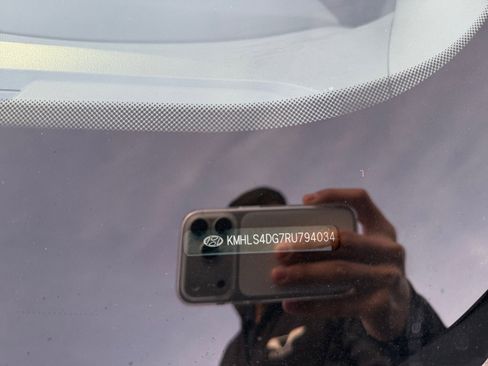 Certified 2024 Hyundai Elantra SEL w/ Convenience Package image 25