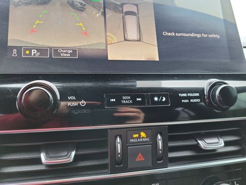 Used 2022 Nissan Armada Platinum w/ Captain's Chairs Package image 26