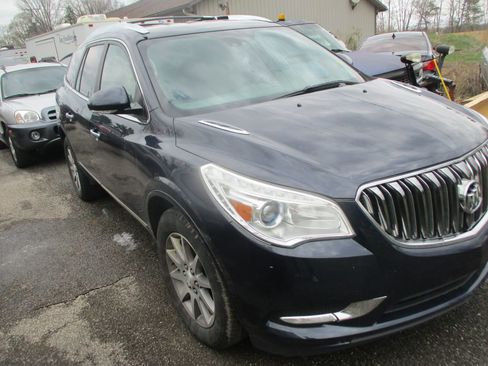 Used 2017 Buick Enclave Leather image 3