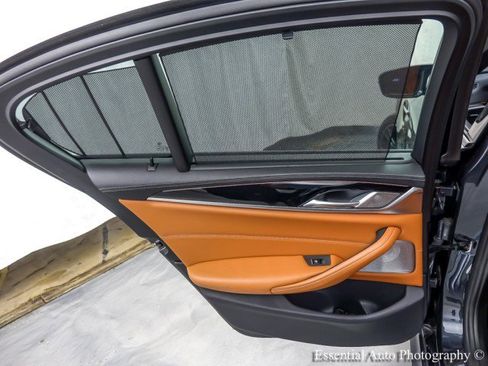 Used 2018 BMW M5 image 27