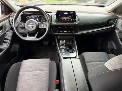 Used 2023 Nissan Rogue SV image 15