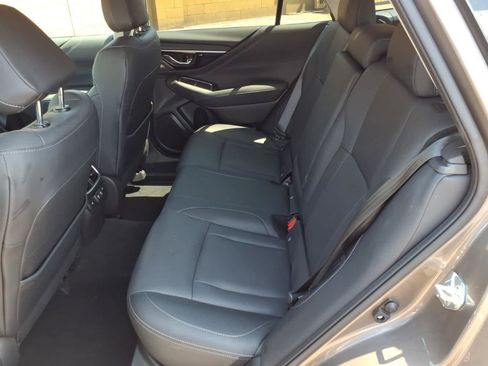 Used 2022 Subaru Outback Limited AWD/4WD image 31