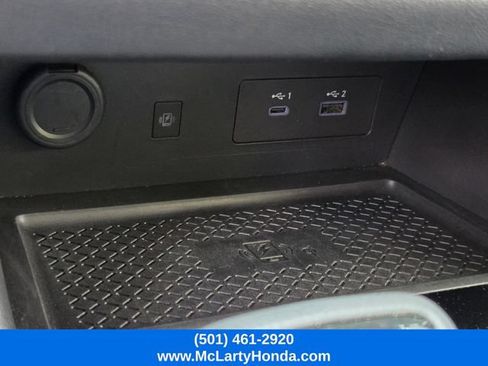 Used 2025 Nissan Pathfinder SL FWD image 25