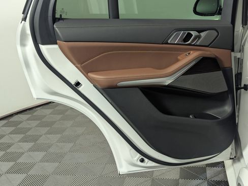 Used 2025 BMW X5 xDrive40i image 52