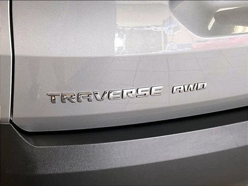 Used 2023 Chevrolet Traverse LT AWD/4WD image 29