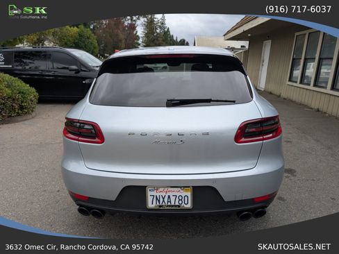 Used 2016 Porsche Macan S image 10