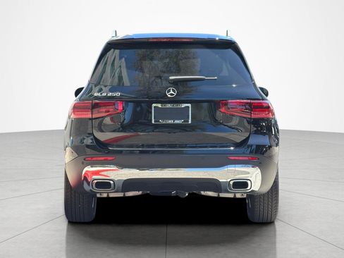 New 2026 Mercedes-Benz GLB 250 image 4