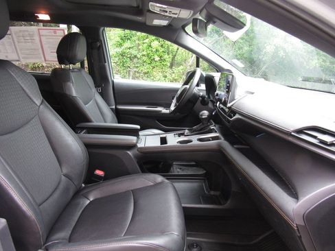 Certified 2024 Toyota Sienna XLE Woodland Edition AWD/4WD image 20